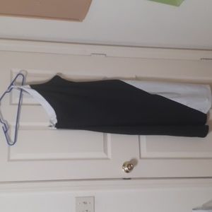 🌻5 for $20 NWOT black and white strappy dress